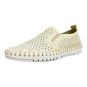Women's Travelers Slip-On Shoe